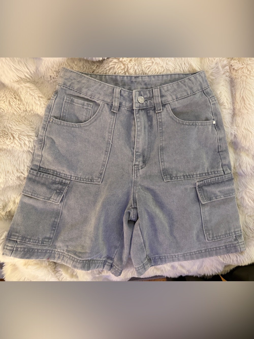 Garage Women's Light Gray Cargo Shorts